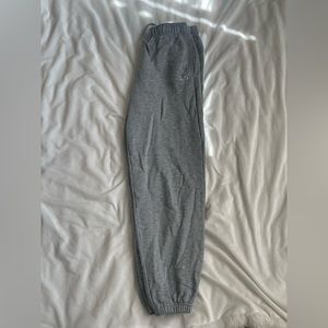 Alo Grey Women’s Sweatpants